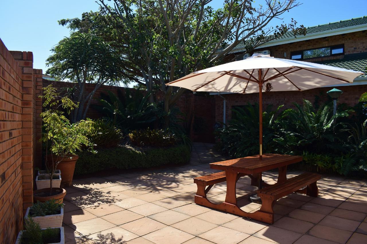 Ginaz Bnb Bed and Breakfast Ballito Eksteriør billede